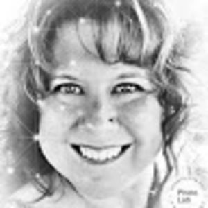 Meet your Posher, Laurie